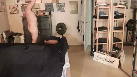 Snapshot of nakedmonkey chatting on April 26, 2026, 1:14 am nakedmonkey online show from April 26, 2026, 1:14 am