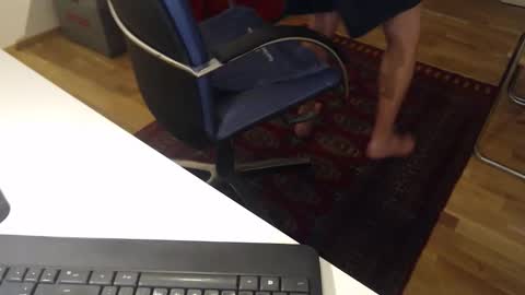 Snapshot of nakedwanker10 chatting on February 6, 2026, 5:01 am Nakedwanker10 online show from February 6, 2026, 5:01 am