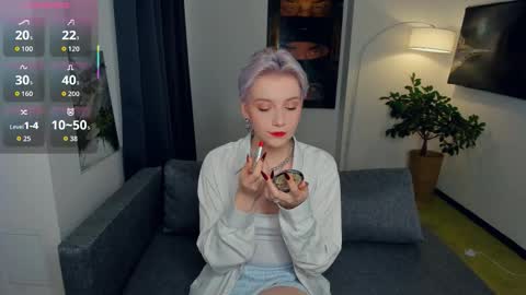 Kate online show from October 3, 2025, 11:51 am