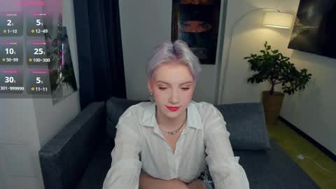 Kate online show from October 4, 2025, 11:52 am