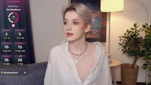 Kate online show from November 28, 2025, 11:35 am