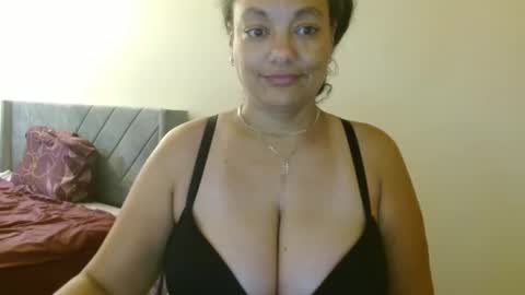 Snapshot of nala_thickk chatting on December 15, 2024, 12:49 pm Nala Thickk online show from December 15, 2024, 12:49 pm