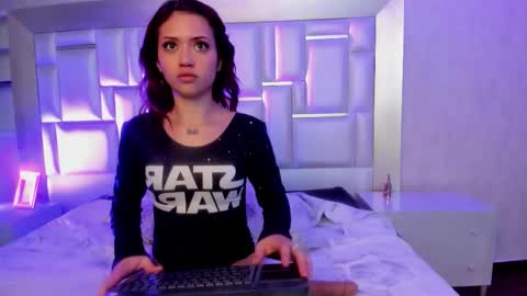 Snapshot of namearohouse chatting on October 6, 2025, 8:01 am ----Namea------ online show from October 6, 2025, 8:01 am