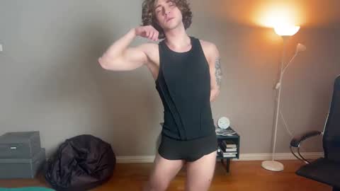 Snapshot of namiraaxel chatting on March 11, 2025, 8:09 pm Georges online show from March 11, 2025, 8:09 pm