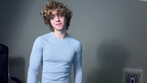 Snapshot of namiraaxel chatting on October 10, 2025, 6:29 pm Georges online show from October 10, 2025, 6:29 pm