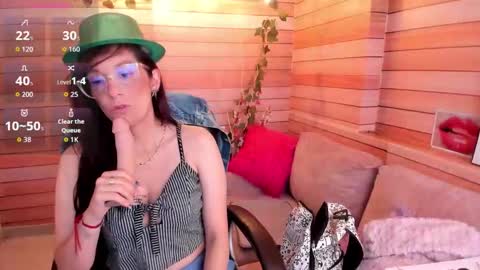 Snapshot of namisunny chatting on October 15, 2025, 5:24 pm nami online show from October 15, 2025, 5:24 pm