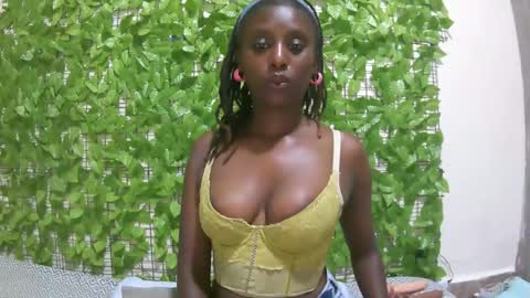 Snapshot of nana2095 chatting on January 15, 2026, 2:38 am nana2095 online show from January 15, 2026, 2:38 am