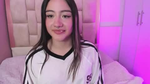 Snapshot of nana__s chatting on February 3, 2026, 6:22 am Nana online show from February 3, 2026, 6:22 am