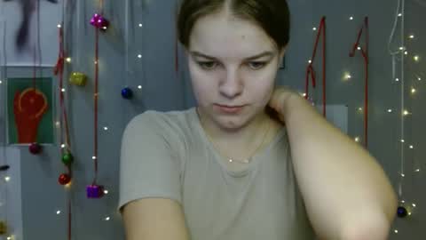 Nana online show from December 16, 2025, 8:19 am