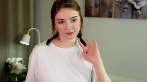 Snapshot of nanalindner chatting on April 20, 2026, 7:44 am Kiana online show from April 20, 2026, 7:44 am