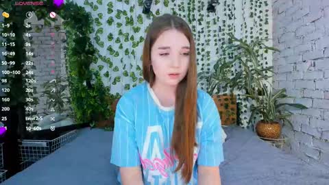 Snapshot of nancycaseys chatting on February 28, 2025, 9:25 am Luna online show from February 28, 2025, 9:25 am