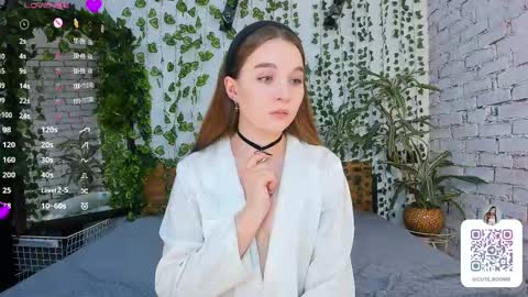 Snapshot of nancycaseys chatting on March 7, 2025, 9:29 am Luna online show from March 7, 2025, 9:29 am