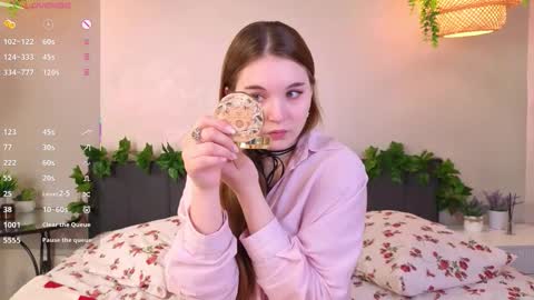 Snapshot of nancycaseys chatting on November 16, 2025, 5:13 am Luna online show from November 16, 2025, 5:13 am