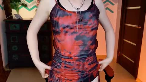 nancymartinez online show from November 30, 2025, 9:02 am