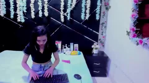 Snapshot of nanis_james15 chatting on February 12, 2026, 3:23 am nanis james15 online show from February 12, 2026, 3:23 am