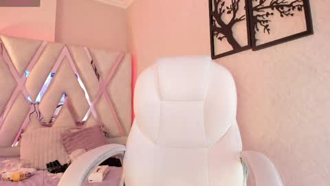 anna online show from May 27, 2026, 10:51 pm
