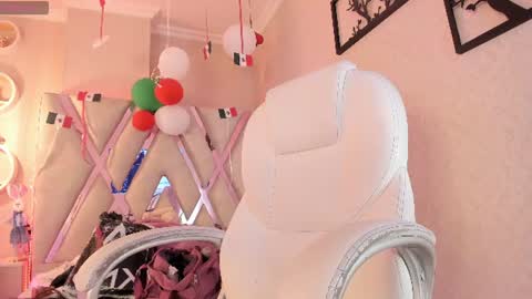 Snapshot of nanit_l chatting on July 9, 2026, 9:30 pm anna online show from July 9, 2026, 9:30 pm