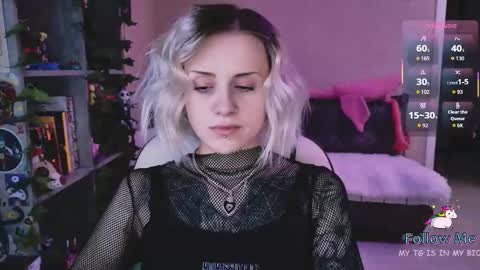 Snapshot of nanitamoore chatting on February 6, 2026, 8:12 pm Monday-Friday 12-4 AM and 6-9 AM New York time online show from February 6, 2026, 8:12 pm