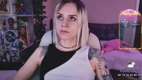 Snapshot of nanitamoore chatting on February 21, 2026, 5:03 pm Monday-Friday 12-4 AM and 6-9 AM New York time online show from February 21, 2026, 5:03 pm