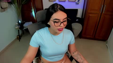 naomi_aniston online show from May 25, 2026, 2:12 pm
