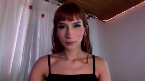 Snapshot of naomi_gyal chatting on May 13, 2026, 1:41 pm Naomi online show from May 13, 2026, 1:41 pm