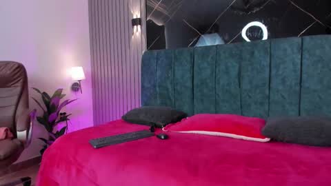 Snapshot of naomi_monroe chatting on February 21, 2026, 12:06 pm Naomi online show from February 21, 2026, 12:06 pm