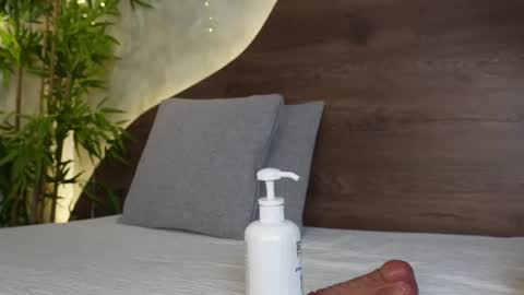 Snapshot of naomi_rex chatting on April 22, 2026, 7:48 pm naomi_rex online show from April 22, 2026, 7:48 pm