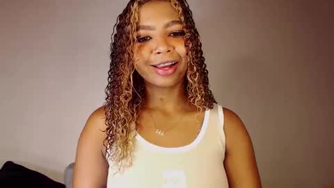 Snapshot of naomi_rider77 chatting on September 20, 2025, 1:12 pm mara Jos online show from September 20, 2025, 1:12 pm