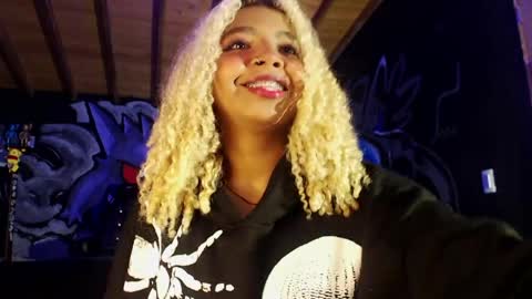 Snapshot of naomi_rider77 chatting on April 15, 2026, 6:31 am mara Jos online show from April 15, 2026, 6:31 am
