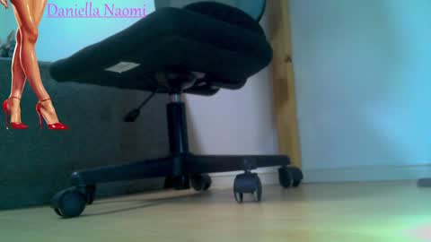 Daniella Naomi online show from December 6, 2024, 9:32 am