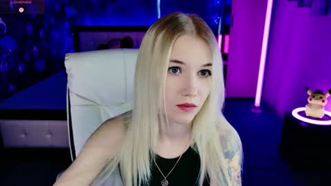 Snapshot of naomihita chatting on February 16, 2026, 9:49 am naomihita online show from February 16, 2026, 9:49 am