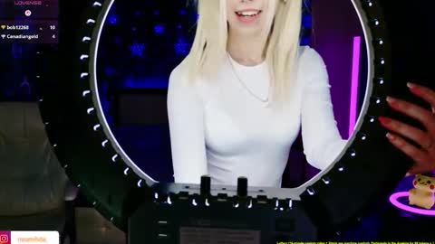 Snapshot of naomihita chatting on March 1, 2026, 1:02 pm naomihita online show from March 1, 2026, 1:02 pm