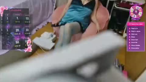 Snapshot of naomihoney77 chatting on November 8, 2025, 11:36 pm NaomiHoneys Private Room online show from November 8, 2025, 11:36 pm