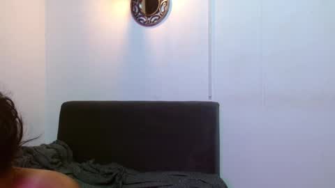 Naomi Campbel online show from October 26, 2025, 2:39 am