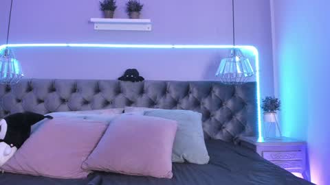 Naomi online show from December 14, 2024, 9:56 pm