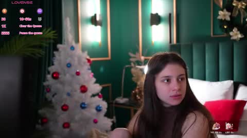 Snapshot of naomimur chatting on December 16, 2025, 5:01 am Naomi online show from December 16, 2025, 5:01 am