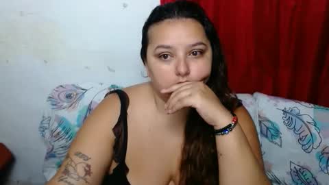 naomiquiin online show from December 2, 2025, 9:47 am