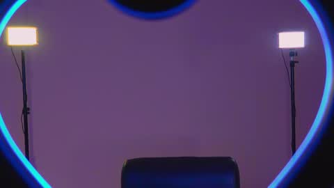 Naomi online show from March 11, 2025, 12:39 pm