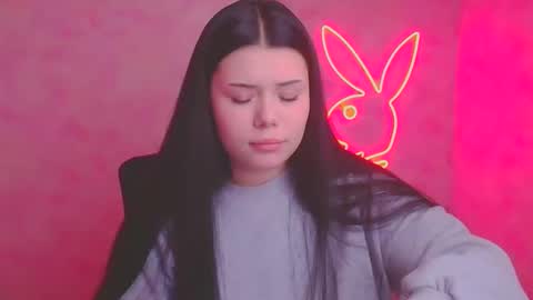 Naomi online show from November 7, 2025, 7:36 pm