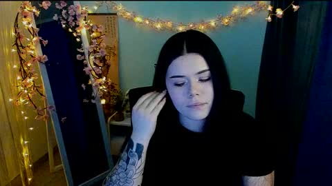 Naomi online show from March 4, 2026, 2:01 pm