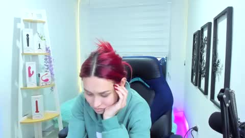 naomy_sex_69 online show from November 19, 2025, 2:22 am