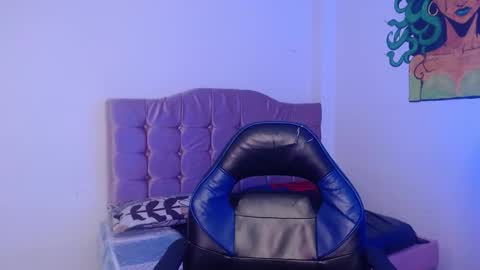 Nao online show from September 14, 2025, 1:10 pm