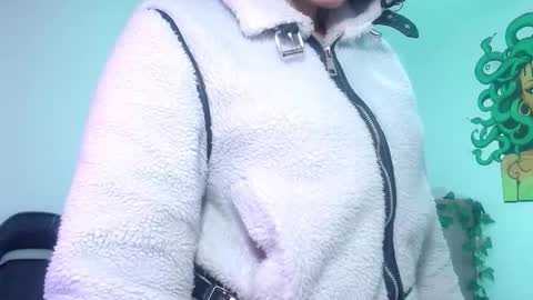 Nao online show from December 16, 2025, 12:43 pm