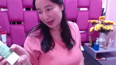 Snapshot of naomyprinces_ chatting on January 10, 2025, 1:41 pm Bulma Heidi online show from January 10, 2025, 1:41 pm