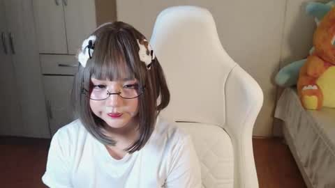 Snapshot of naree_masaki chatting on March 27, 2026, 1:00 pm Naree online show from March 27, 2026, 1:00 pm