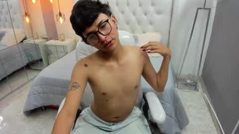 NASH KAI online show from October 18, 2025, 5:57 pm