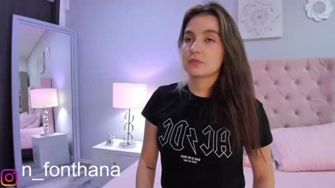 Nashly Fontana online show from January 21, 2025, 1:43 pm