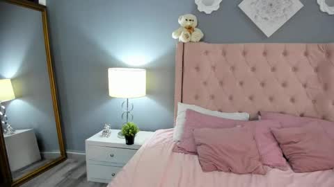 Snapshot of nashlyfontanna chatting on February 10, 2026, 3:05 pm Nashly Fontana online show from February 10, 2026, 3:05 pm