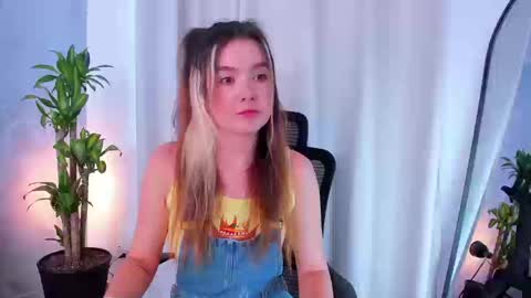 Snapshot of nashlyfontanna chatting on March 16, 2026, 2:21 pm Nashly Fontana online show from March 16, 2026, 2:21 pm