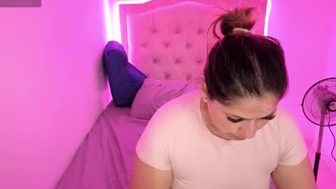 Snapshot of nasly1 chatting on October 4, 2025, 9:35 pm Nasly batista online show from October 4, 2025, 9:35 pm